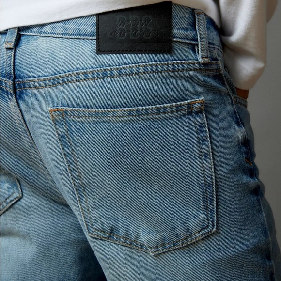 BDG Vintage Slim Fit Jeans - Picture 2 of 5